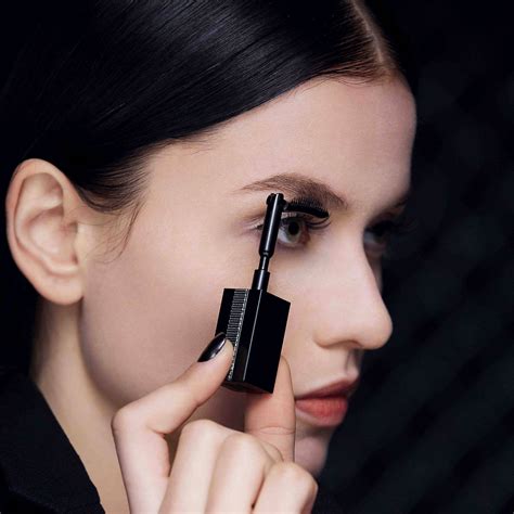 givenchy noir interdit mascara sample